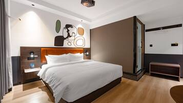 Cubrecamas, colchones con pillow-top, escritorio y cortinas blackout