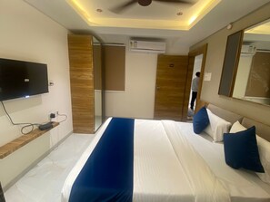 ห้องเบสิกดับเบิล, เตียงใหญ่ 1 เตียง, ปลอดบุหรี่ | Wi-Fi ฟรี