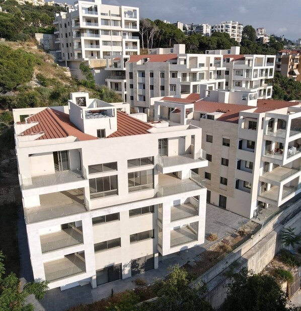 Exterior - Tabarja hills resort (Tabarja)