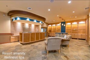Lobby - Winter Waves Retreat Oceanview & Fire Tables (Nanoose Bay)