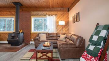 Televisión, futbolito y libros