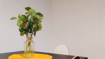 Apartment, 1 Bedroom | Dining