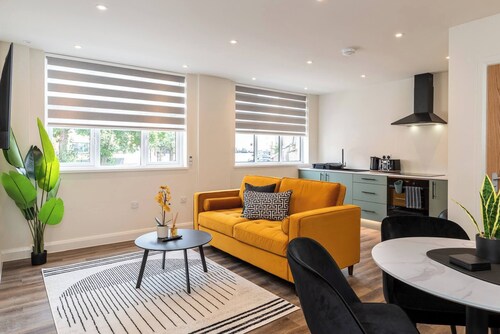 Aurum 6 - Chic 1BR Stay by DMU & City Centre