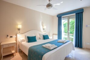 Villa, 4 Schlafzimmer, eigener Pool, Gartenblick | 4 Schlafzimmer