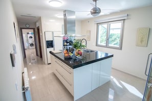 Private kitchen - Bellviure Luxury Villa Mallorca (Marratxi)