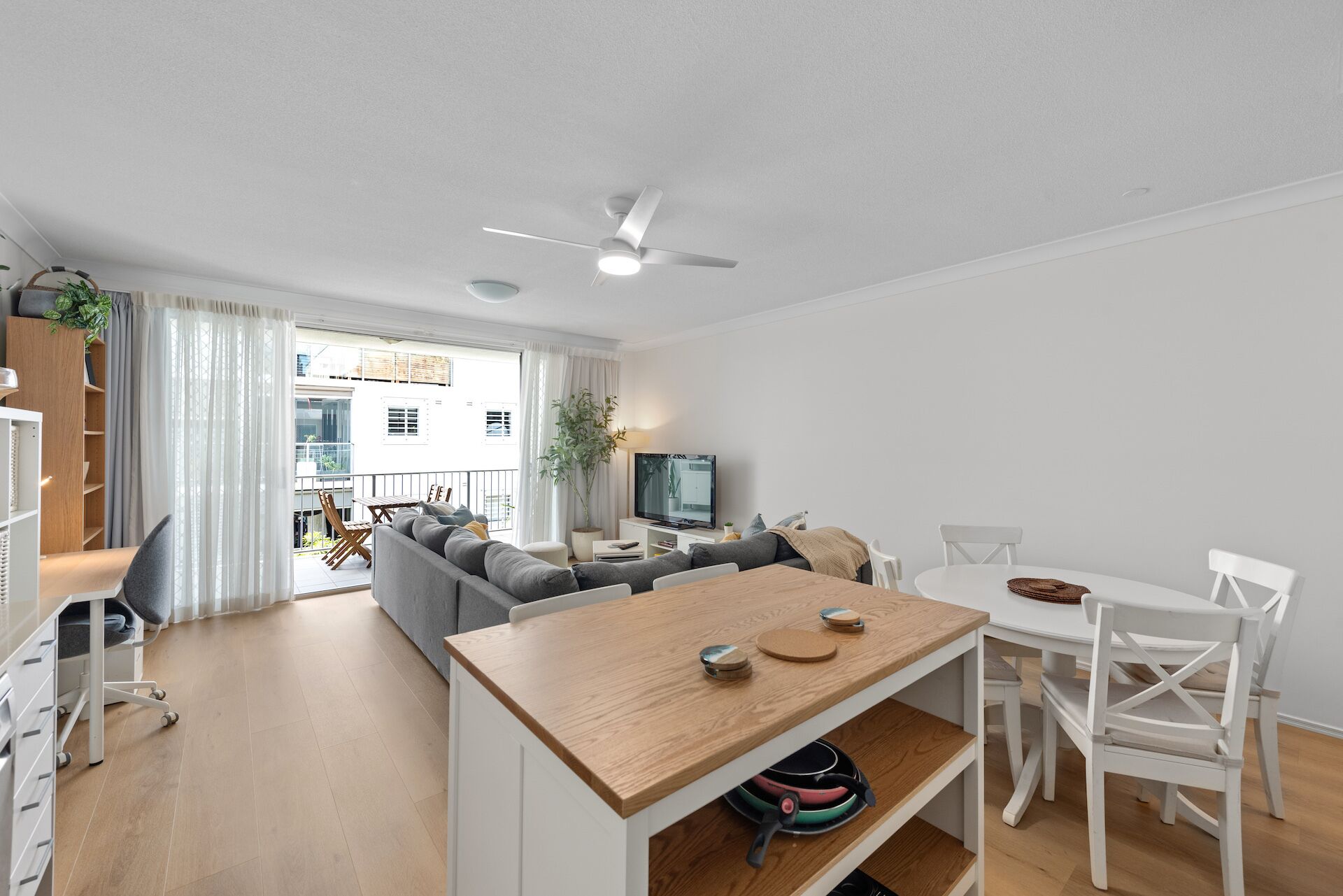 スマートテレビ、書庫