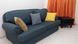 Studio, 1 Schlafzimmer, barrierefrei, Raucher | Wohnzimmer