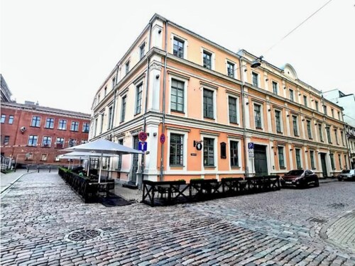 Spacious 2 bedroom apartment in the Old Town