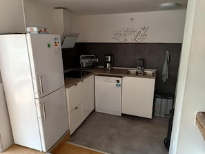 House, 3 Bedrooms, Smoking, Balcony | Private kitchen - Ferienhaus Meurastein (Meura)