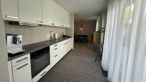 Unclassified image, 5 of 10, button - Beautiful apartment in Rüschlikon Zurich (Rüschlikon)