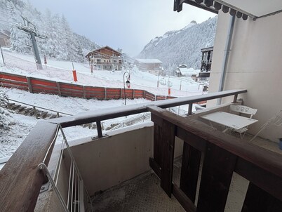 Ski studio at the foot of the slopes Valfréjus ski resort