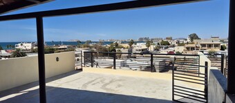 2BR/3BA Malecon Duplex for Families and Friends