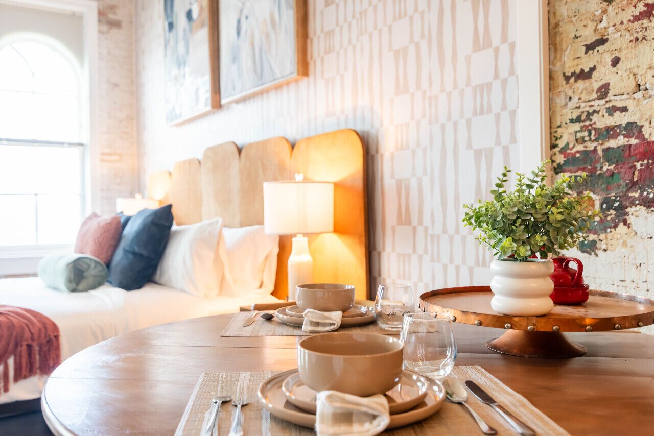 1 bedroom, desk, iron/ironing board, WiFi