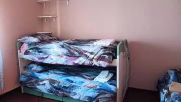 1 chambre, fer et planche Ă repasser, Wi-Fi, draps fournis