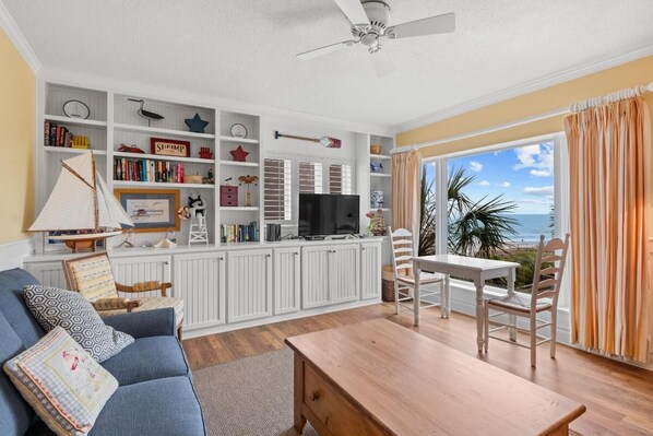 TV - Beach & Golf Escape 2 Bdrm End Unit 3rd Flr (Pawleys Island)