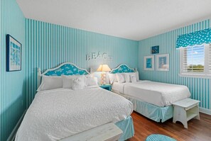 2 bedrooms, internet, bed sheets
