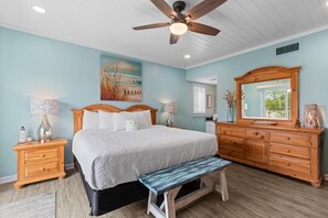 2 bedrooms, internet, bed sheets