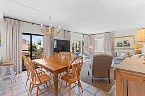 Interior - Blissful Breezes 3rd Floor OV 2 Bdrm Condo (Pawleys Island)