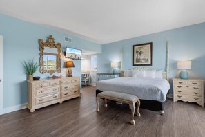 3 bedrooms, internet, bed sheets
