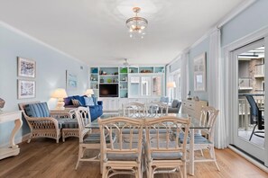 TV - Tee Time: 3 Bdrm Oceanview on the 3rd Flr (Pawleys Island)