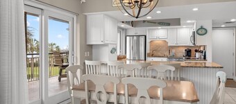 3rd Flr, 3 Bdrm Oceanview Condo Beach Oasis