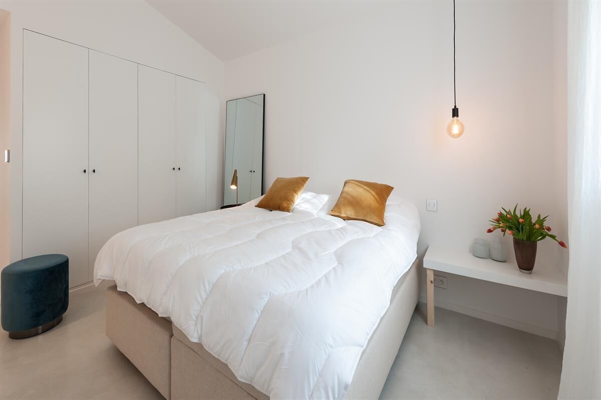 Een strijkplank/strijkijzer, gratis wifi, beddengoed