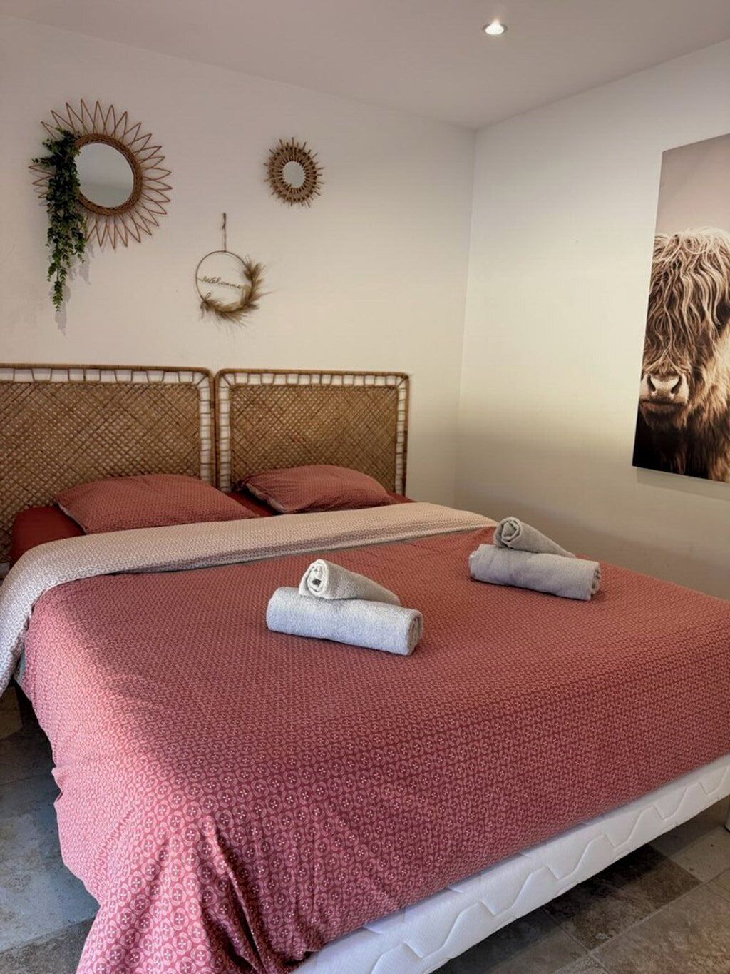 1 chambre, fer et planche à repasser, lit parapluie, Wi-Fi gratuit