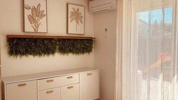 1 bedroom, iron/ironing board, travel crib, bed sheets