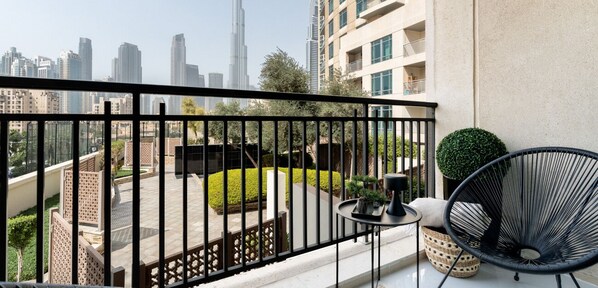 Property grounds - Luxury 1 Bed Apartment with Burj Khalifa Views (Dubai)