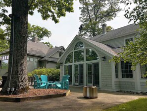 المنشأة من الخارج