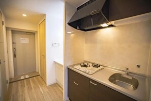 Private kitchen - You can arrive at Onsen Daisekai and Abeno Harukas in 10 minutes! Public foyer, kitchen facilities provided (Osaka-shi)