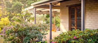 Cloudy Creek Cottage - Escape to Cloudy Creek Cottage!
