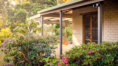 Cloudy Creek Cottage - Escape to Cloudy Creek Cottage!