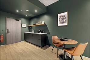 Dining - Aurora Nooks - Superior Studio for 2 - free parking (Kópavogur)