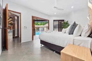 5 bedrooms, iron/ironing board, free WiFi, bed sheets