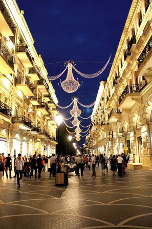 Point of interest - Central City Hotel Baku (Baku)