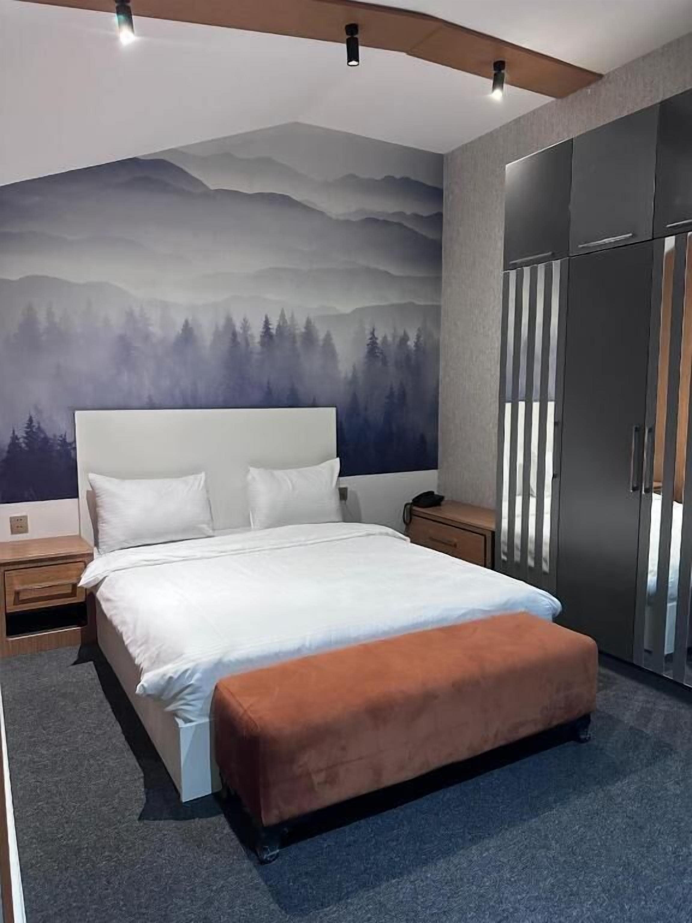 Premium bedding, Select Comfort beds, minibar, in-room safe