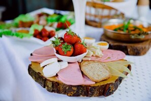 Petit déjeuner buffet compris tous les jours