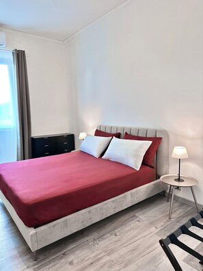 1 bedroom, WiFi, bed sheets