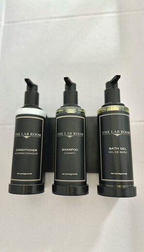 Shower, eco-friendly toiletries, hair dryer, bidet