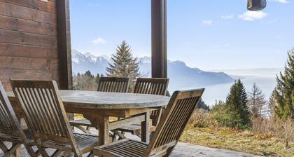 Chalet familial avec vue sur les Alpes et le lac, sur les hauts de Montreux à Caux