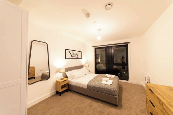 2 Schlafzimmer, Bügeleisen/Bügelbrett, WLAN, Bettwäsche