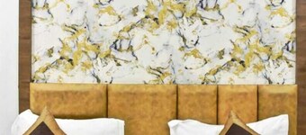 Hotel White House