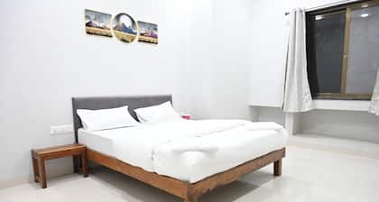 Hotel RRR Palace
