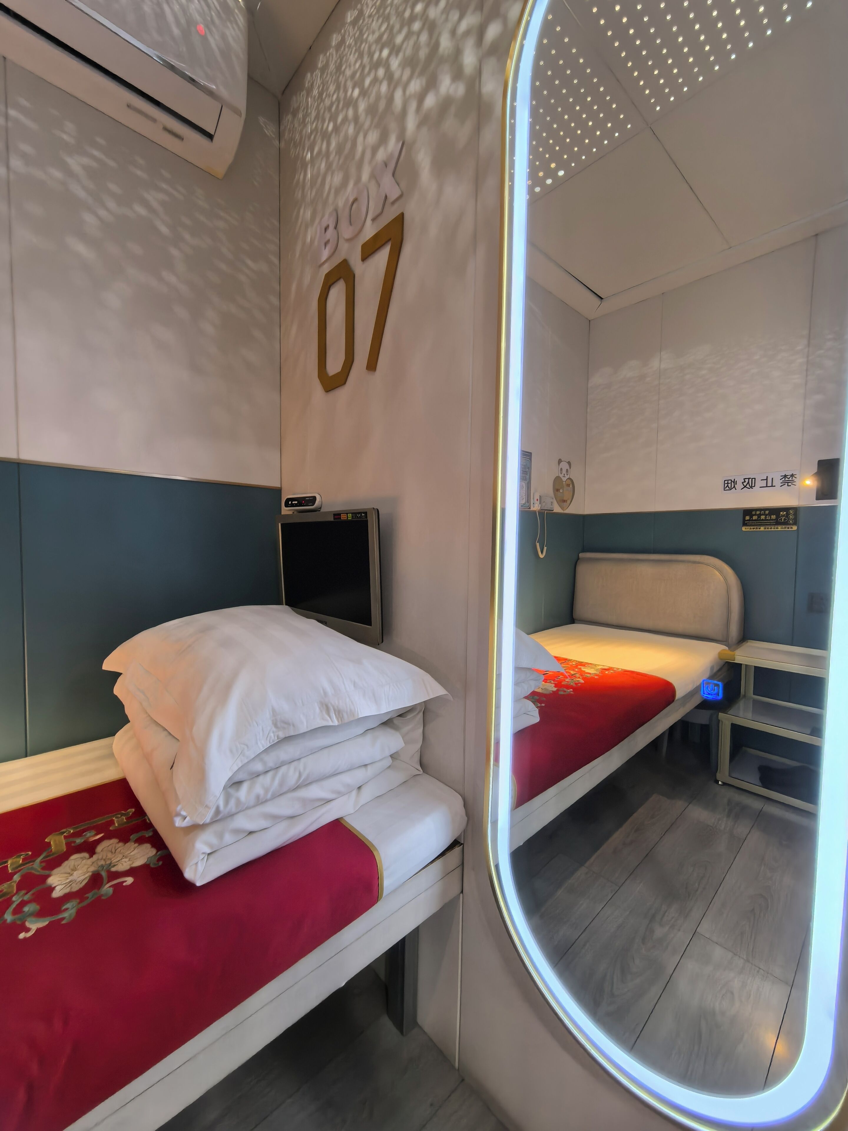 Standard Single Room | Living area