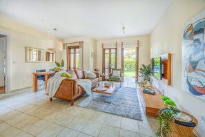 Apartamento, 2 quartos, terraço | Sala de estar