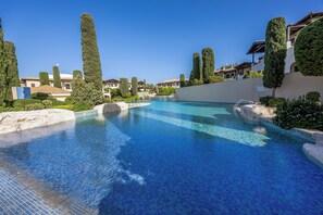 Appartement, 2 chambres, balcon, vue jardin | Piscine