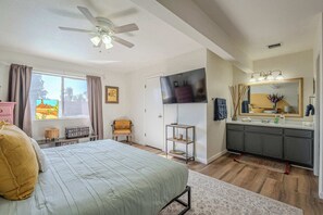 4 soverom, strykejern/-brett, reiseseng for barn og wi-fi