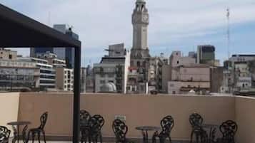 Room, 1 Bedroom, Accessible, Terrace | Tempat makan luar