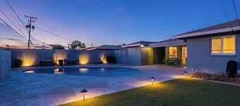 Charming Oasis in Heart of Tempe, With a Pool!